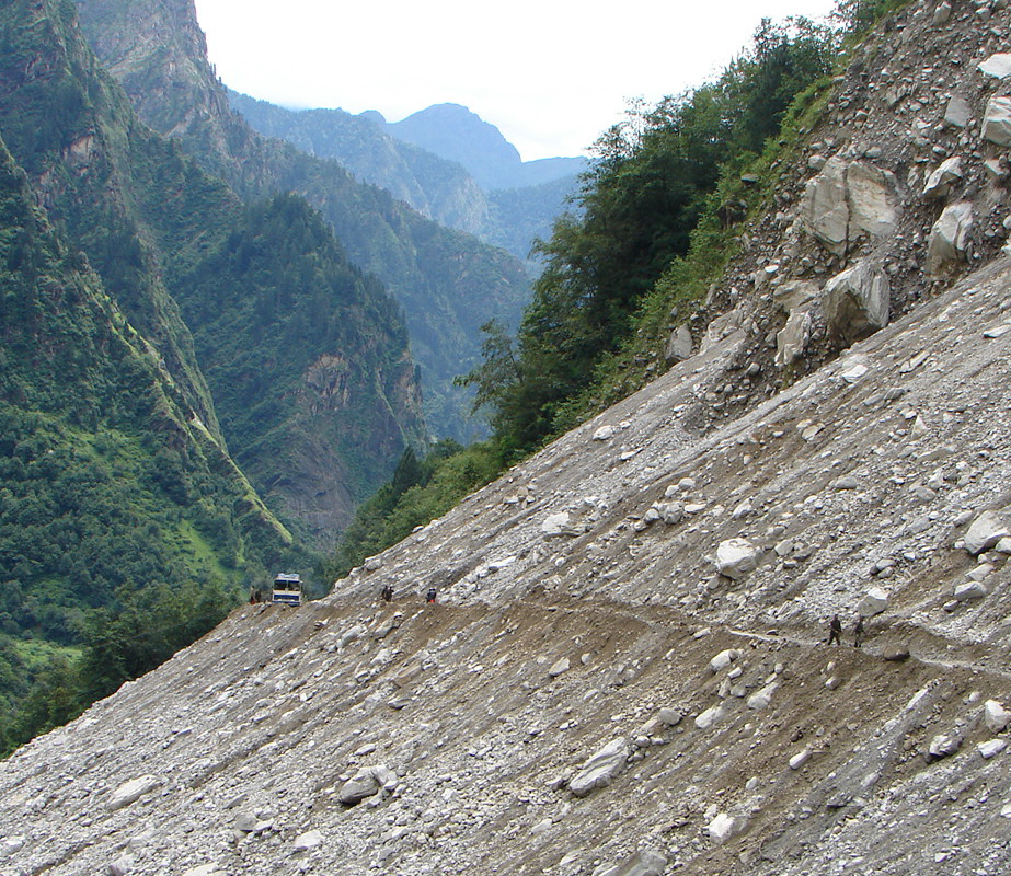 Uttarakhand’s 6 Most Dangerous Roads To Make Your Heart Skip A Beat.